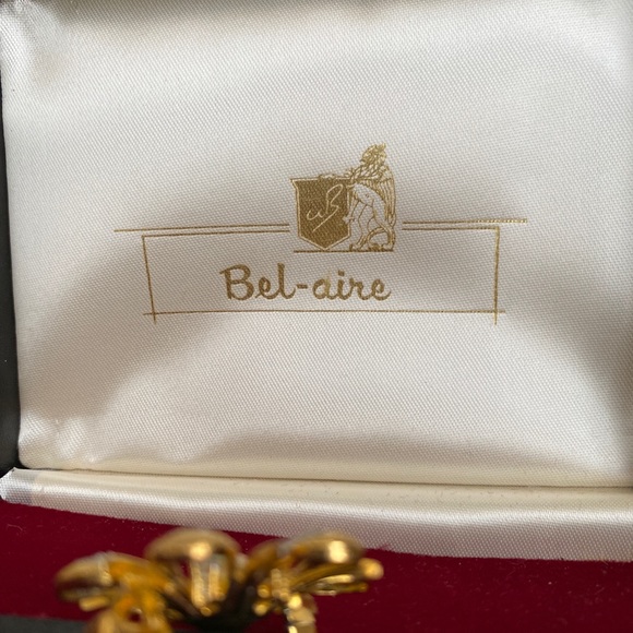 Vintage Bel-aire brooch nwot - Picture 3 of 5